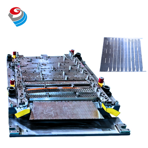 Air conditioner partition plate die
